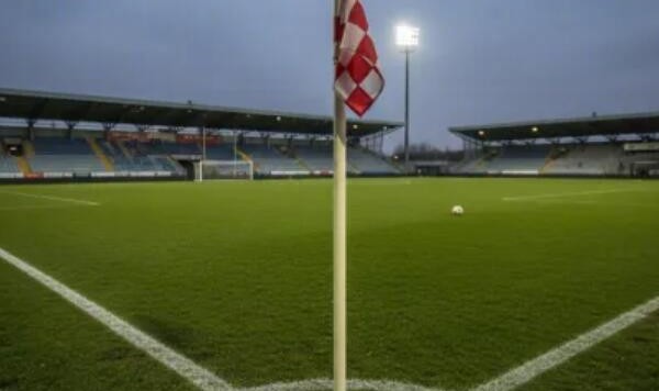 云体育入口-意大利球队经理将角旗杆塞裁判裤裆，被禁入场两年|足球赛事|禁赛处罚|足球赛|意大利足球|低级别联赛_新浪体育_新浪新闻