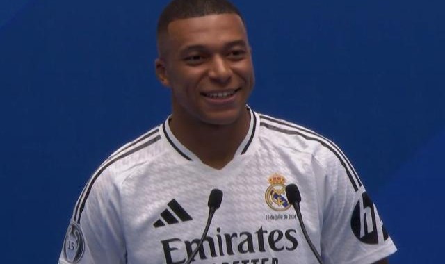 开云官网-姆巴佩：终于梦想成真 皇马是最伟大的俱乐部